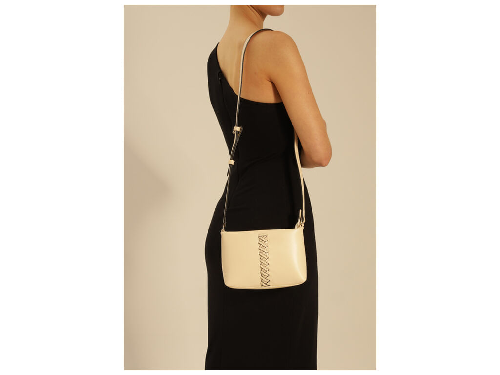 bolsa tiracolo off-white pequena trancado 50023 arezzo-2