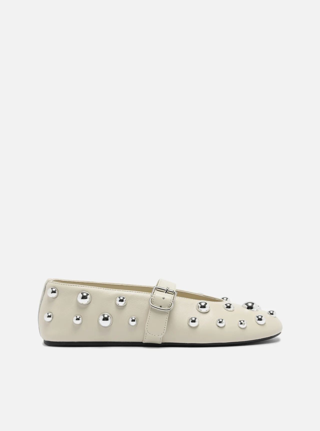 sapatilha arezzo boneca branca couro studs-1