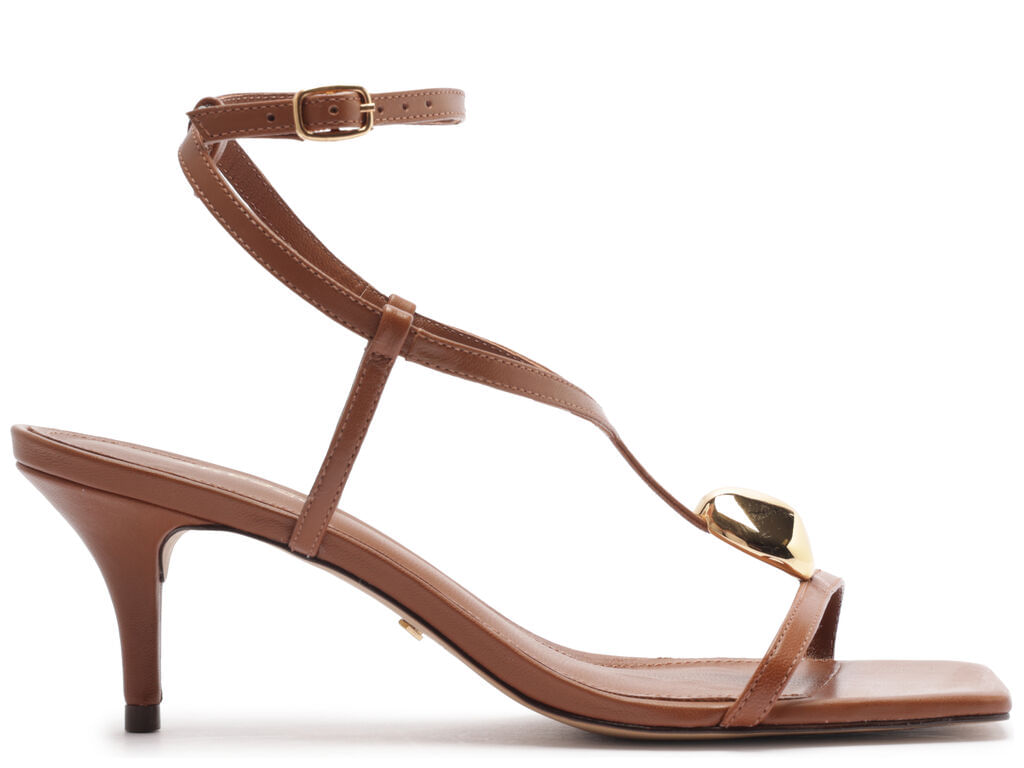 Imagem da variante: Sandália Arezzo Salto Médio Couro Caramelo Metal Dourado NAPPA CAPRA - WARM CARAME - 35