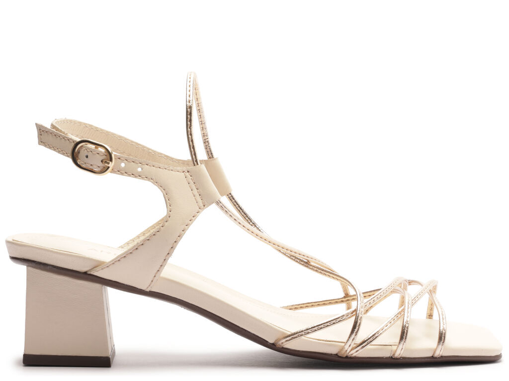 sandalia arezzo salto bloco off-white tiras finas douradas-1