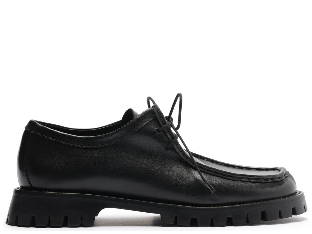 mocassim arezzo preto couro tratorado amarracao siena-1
