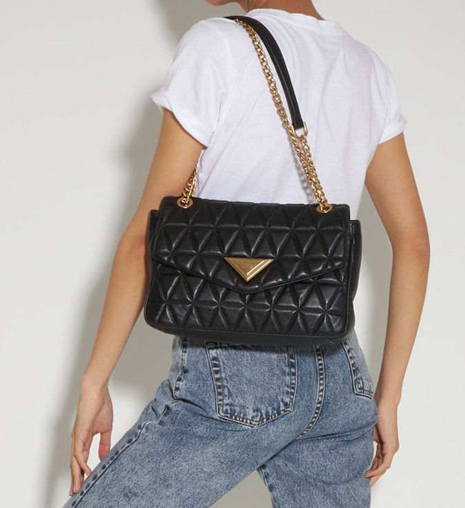 bolsa grande tiracolo 944 matelasse preta schutz-1