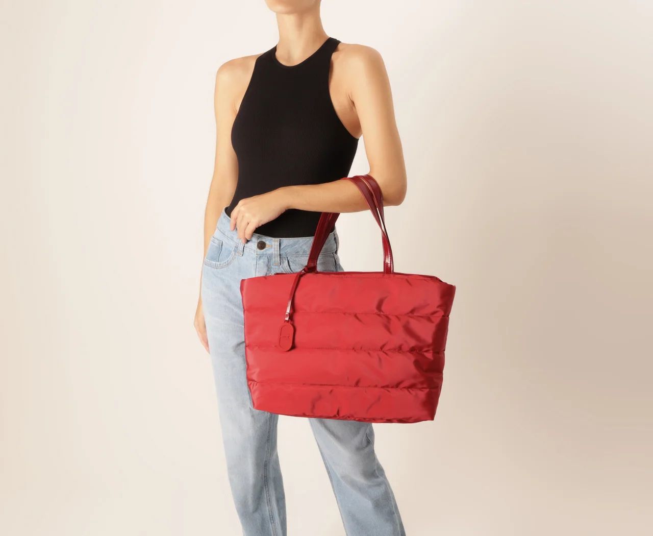 bolsa anacapri shopping grande nylon fluffy vermelha-2
