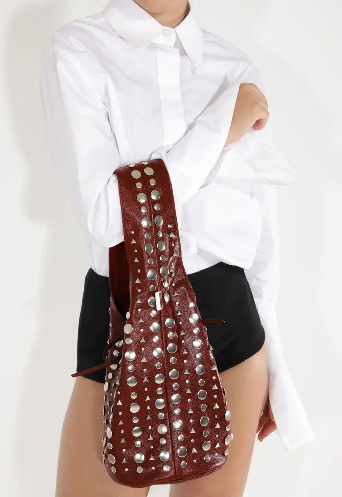 bolsa schutz hobo gaia couro vinho aplicacoes metalizadas-2