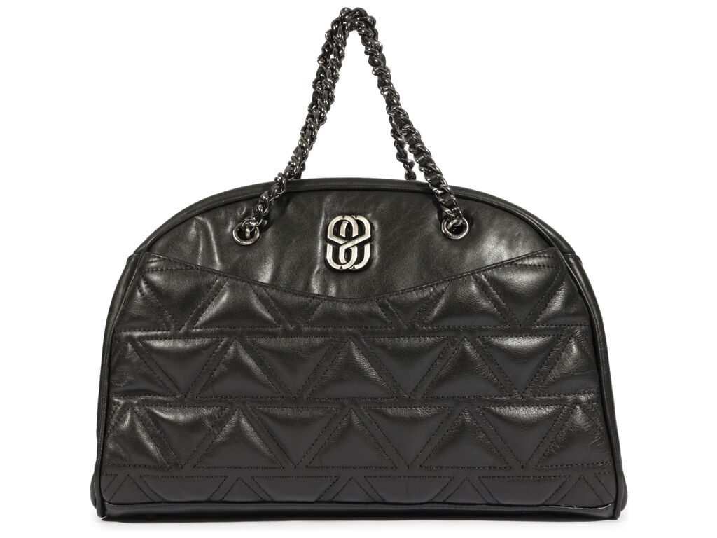 bolsa schutz hobo preta media matelasse triangular-1