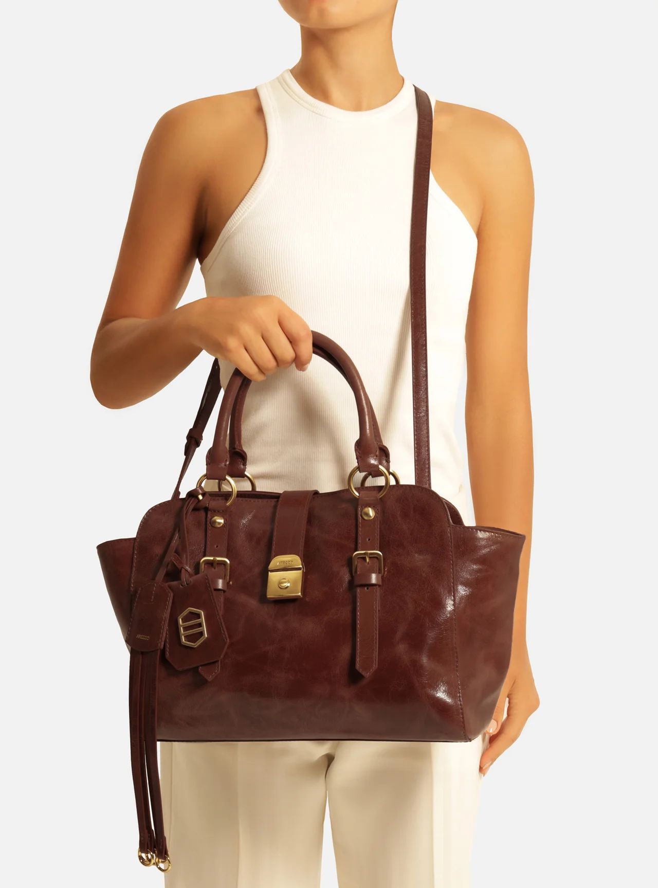 bolsa arezzo tote marrom couro estonado media metal-2