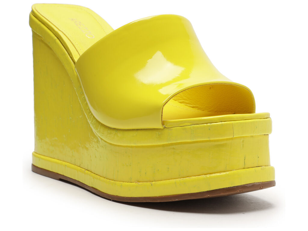 sandalia amarela verniz plataforma gia arezzo-1